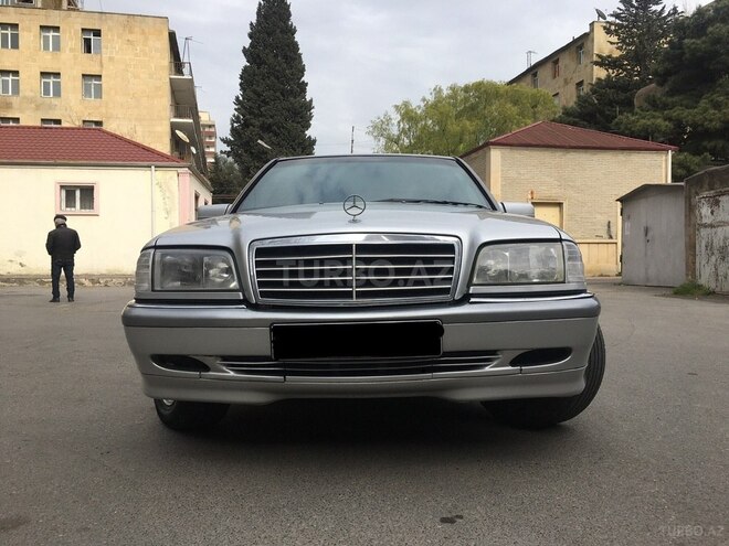 Mercedes C 220 1998, 350,000 km - 2.2 l - Bakı