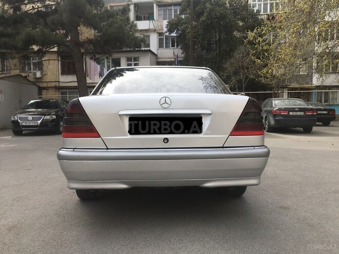 Mercedes C 220 1998, 350,000 km - 2.2 l - Bakı