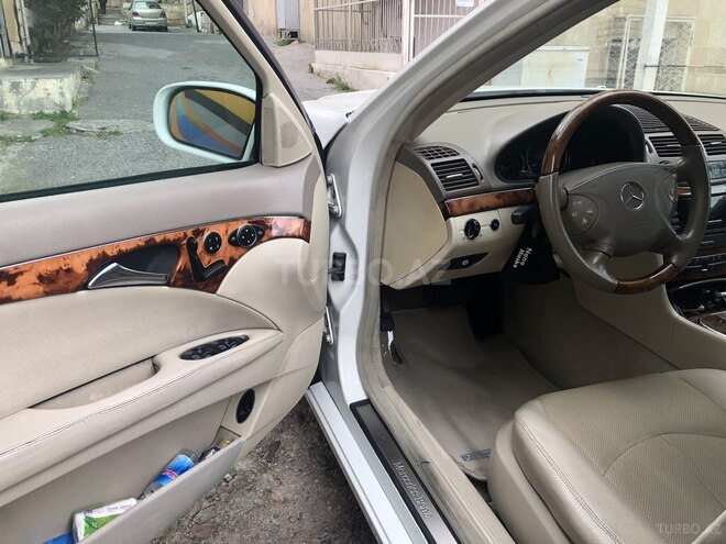 Mercedes E 240 2004, 290,000 km - 2.6 l - Ağsu
