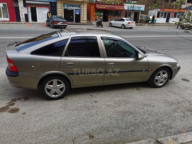 Opel Vectra 1996, 375,000 km - 2.0 l - Bakı