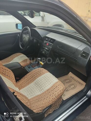 Mercedes C 220 2000, 375,000 km - 2.2 л - Bakı