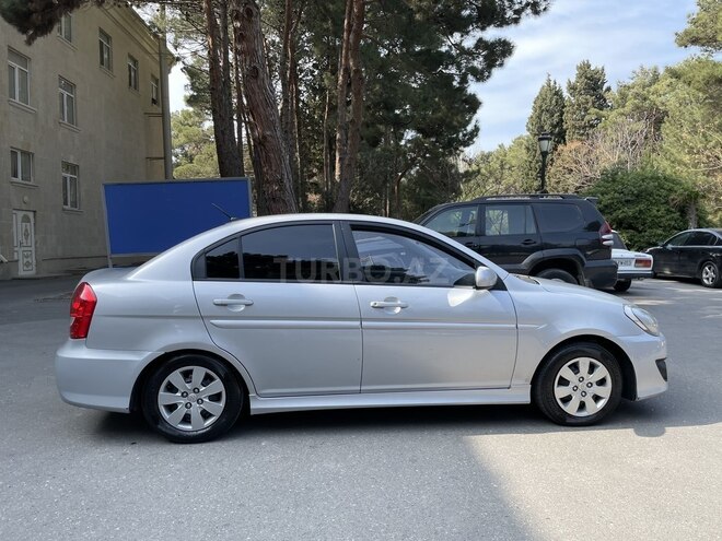 Hyundai Accent 2009, 120,000 km - 1.5 l - Sumqayıt