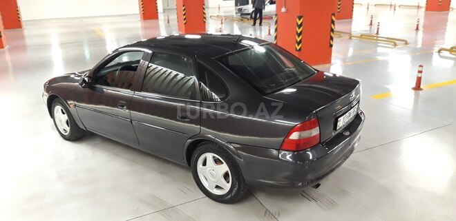 Opel Vectra 1996, 320,000 km - 1.6 л - Gəncə