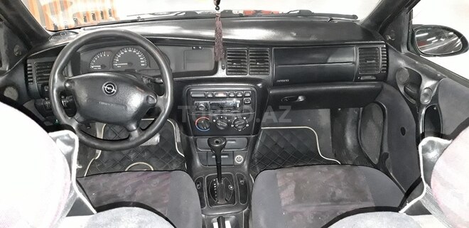 Opel Vectra 1996, 320,000 km - 1.6 л - Gəncə
