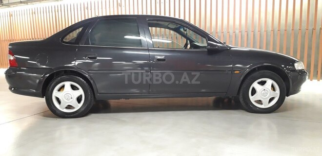 Opel Vectra 1996, 320,000 km - 1.6 л - Gəncə
