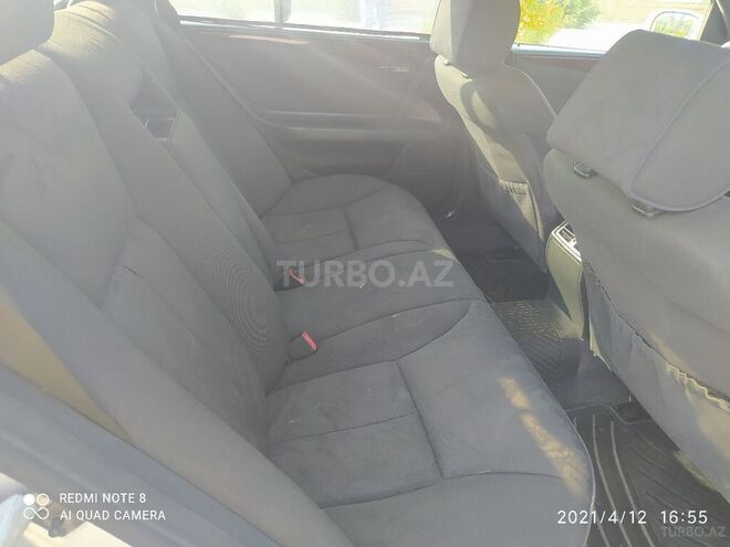 Mercedes E 220 1996, 746,581 km - 2.2 l - Sabirabad