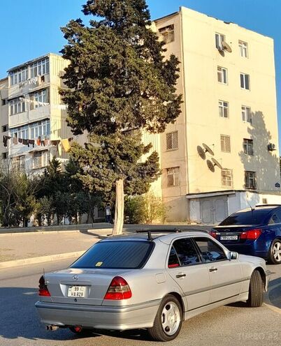 Mercedes C 200 1999, 260,000 km - 2.0 л - Bakı