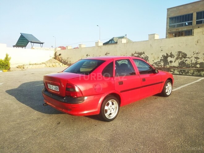 Opel Vectra 1995, 325,644 km - 1.6 л - Sumqayıt