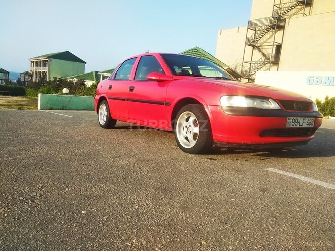 Opel Vectra 1995, 325,644 km - 1.6 л - Sumqayıt