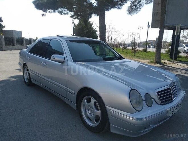Mercedes E 240 2000, 260,000 km - 2.4 л - Xırdalan