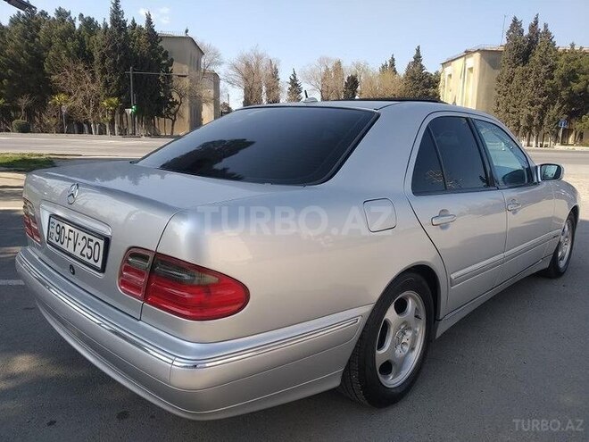 Mercedes E 240 2000, 260,000 km - 2.4 л - Xırdalan