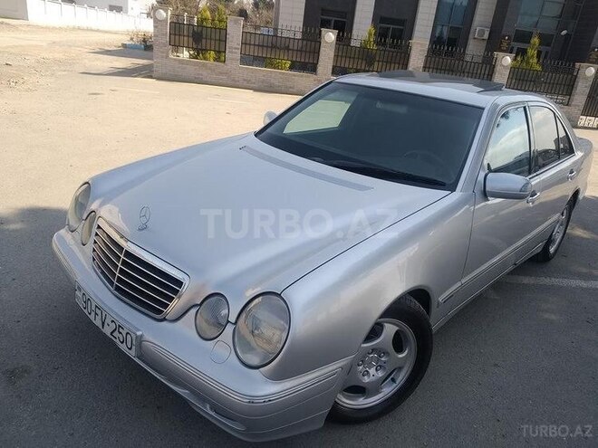 Mercedes E 240 2000, 260,000 km - 2.4 л - Xırdalan