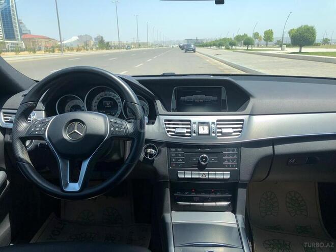 Mercedes E 220 2015, 211,000 km - 2.2 л - Bakı