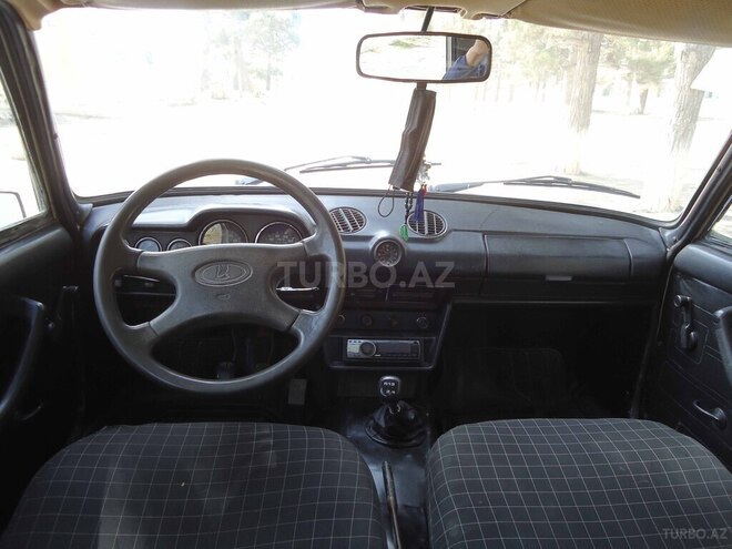LADA (VAZ) 21011 1981, 250,000 km - 1.6 l - Salyan