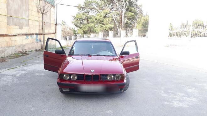 BMW 520 1991, 235,486 km - 2.0 l - Bakı