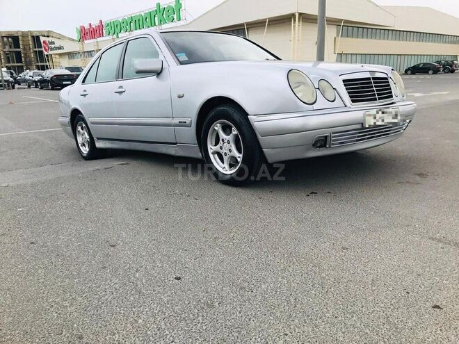 Mercedes E 230 1996, 70,000 km - 2.3 l - Bakı