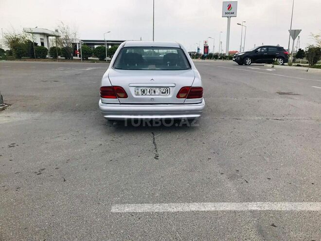 Mercedes E 230 1996, 70,000 km - 2.3 l - Bakı