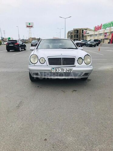 Mercedes E 230 1996, 70,000 km - 2.3 l - Bakı