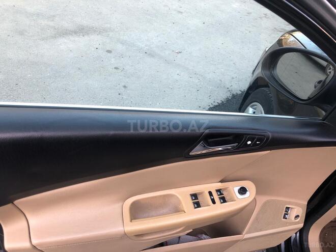 Volkswagen Passat 2006, 196,500 km - 2.0 л - Sumqayıt