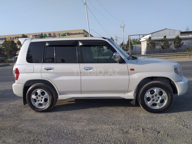 Mitsubishi Pajero io 2001, 247,365 km - 2.0 л - Şirvan