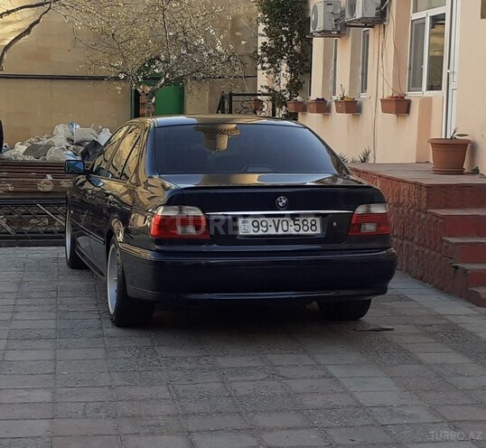 BMW 528 2001, 180,000 km - 2.8 l - Bakı