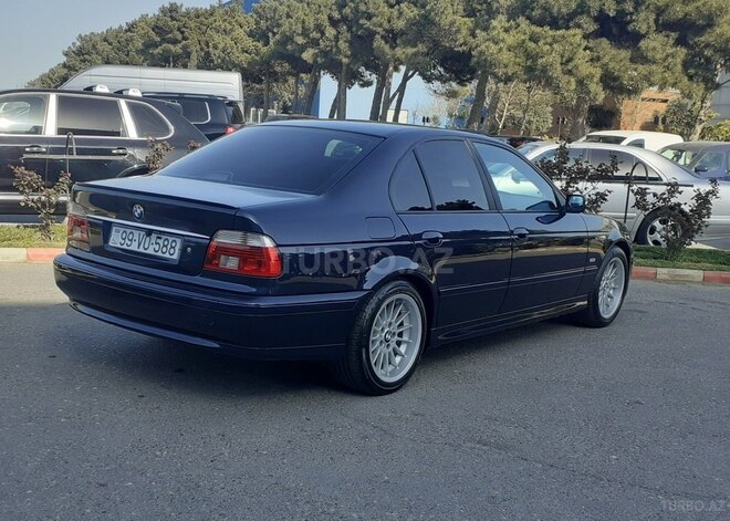 BMW 528 2001, 180,000 km - 2.8 l - Bakı