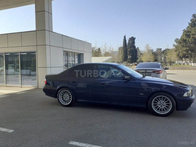 BMW 528 2001, 180,000 km - 2.8 l - Bakı