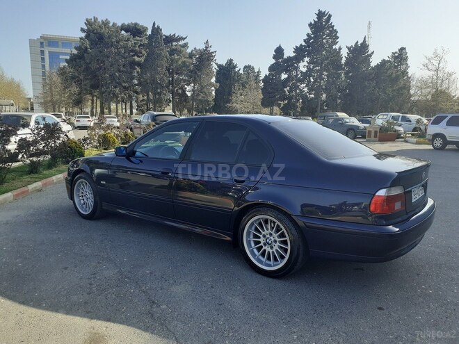 BMW 528 2001, 180,000 km - 2.8 l - Bakı