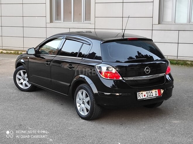 Opel Astra 2009, 146,000 km - 1.4 л - Bakı