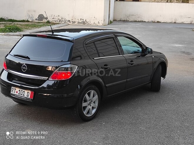 Opel Astra 2009, 146,000 km - 1.4 л - Bakı