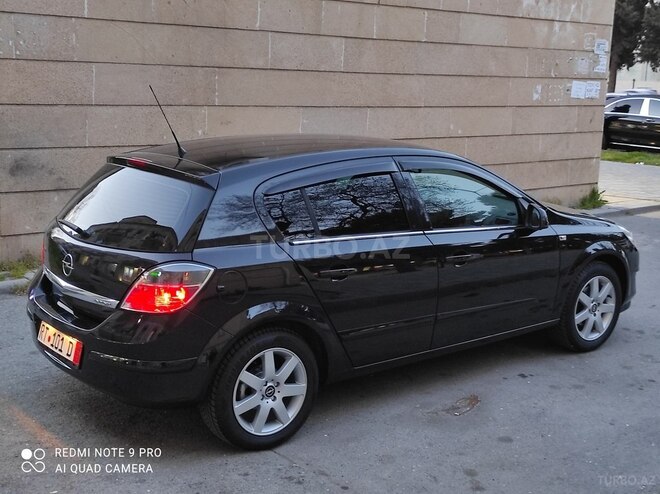 Opel Astra 2009, 146,000 km - 1.4 л - Bakı