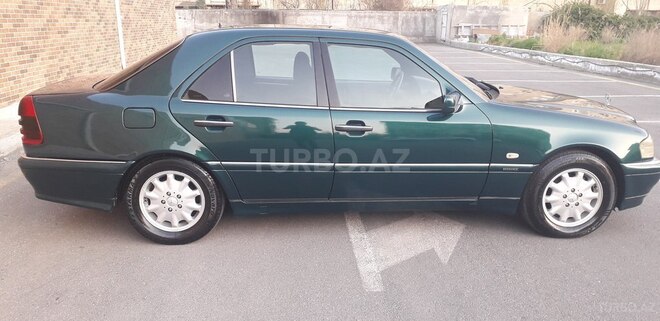 Mercedes C 220 1998, 385,000 km - 2.2 l - Bakı