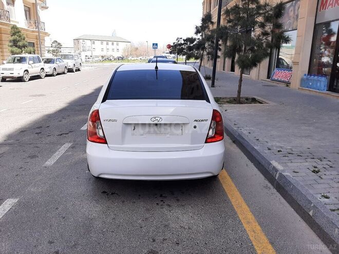 Hyundai Accent 2010, 267,000 km - 1.4 л - Bakı