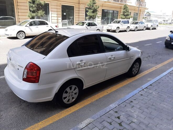 Hyundai Accent 2010, 267,000 km - 1.4 л - Bakı