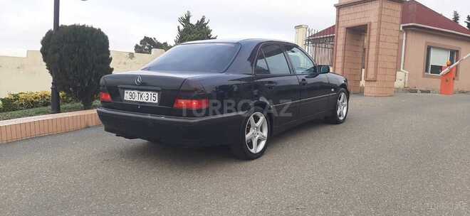 Mercedes C 200 2000, 229,800 km - 2.0 l - Bakı
