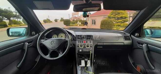 Mercedes C 200 2000, 229,800 km - 2.0 l - Bakı
