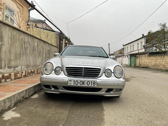 Mercedes E 200 2001, 100,000 km - 2.0 l - Quba