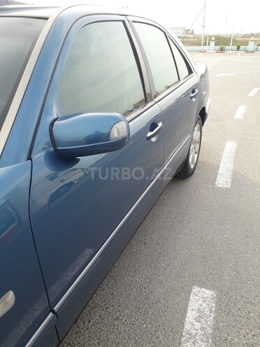 Mercedes E 220 1998, 265,398 km - 2.2 л - Sumqayıt