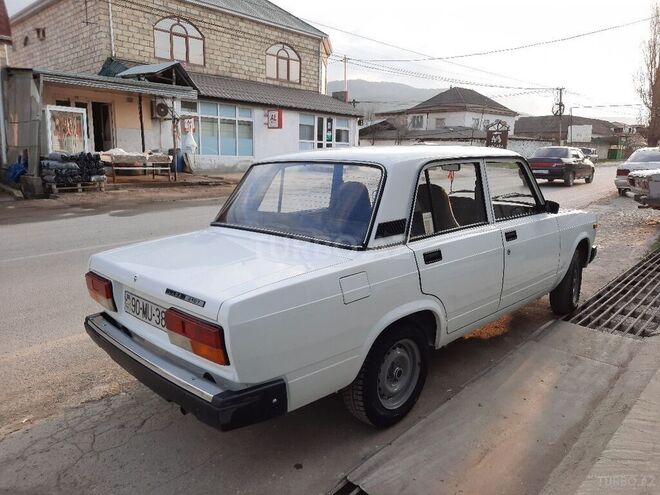 LADA (VAZ) 2107 2011, 82,300 km - 1.6 л - Quba