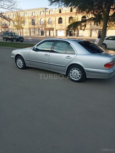 Mercedes E 200 2000, 234,000 km - 2.0 l - Gəncə