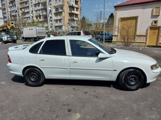 Opel Vectra 1997, 315,000 km - 1.8 l - Bakı