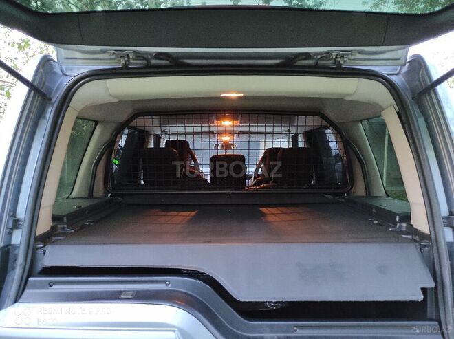 Land Rover Discovery 2007, 173,000 km - 2.7 l - Qax