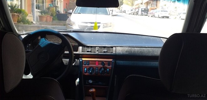 Mercedes E 200 1994, 254,000 km - 2.0 l - Bakı
