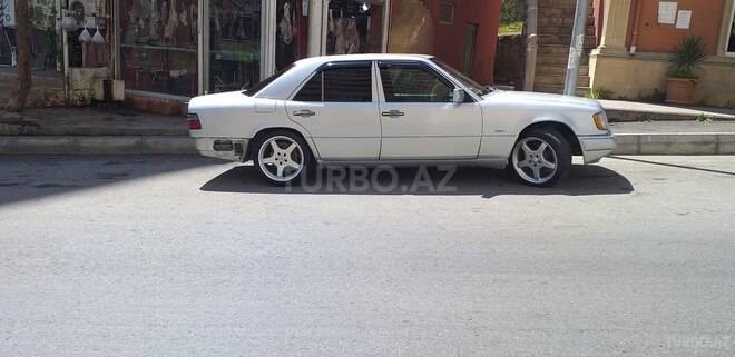 Mercedes E 200 1994, 254,000 km - 2.0 l - Bakı