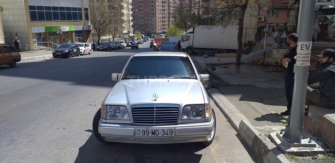 Mercedes E 200 1994, 254,000 km - 2.0 l - Bakı