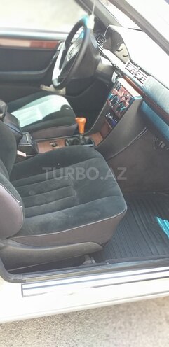 Mercedes E 200 1994, 254,000 km - 2.0 l - Bakı