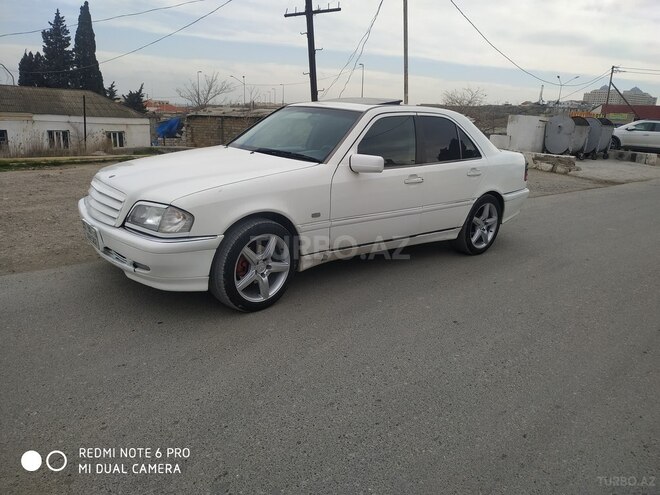 Mercedes C 230 1997, 295,000 km - 2.3 l - Bakı