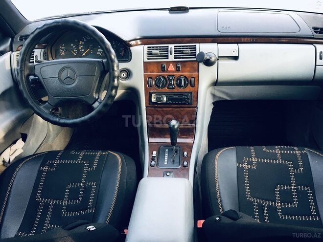 Mercedes E 300 1996, 241,041 km - 3.0 л - Sumqayıt