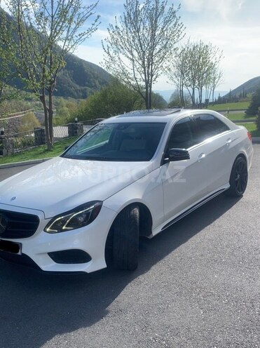 Mercedes E 350 2013, 118,000 km - 3.5 l - Qax