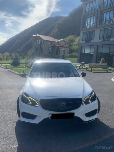 Mercedes E 350 2013, 118,000 km - 3.5 l - Qax
